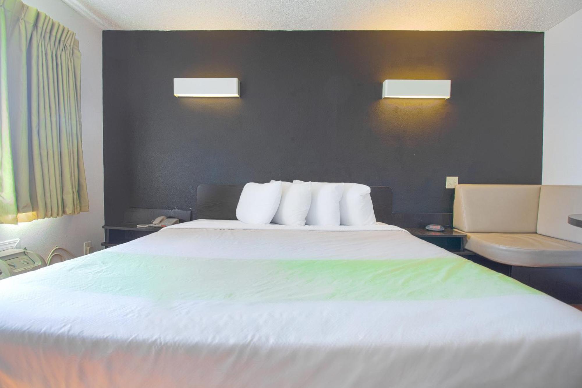 Studio Inn Extended Stay Oklahoma City Airport By Oyo Экстерьер фото