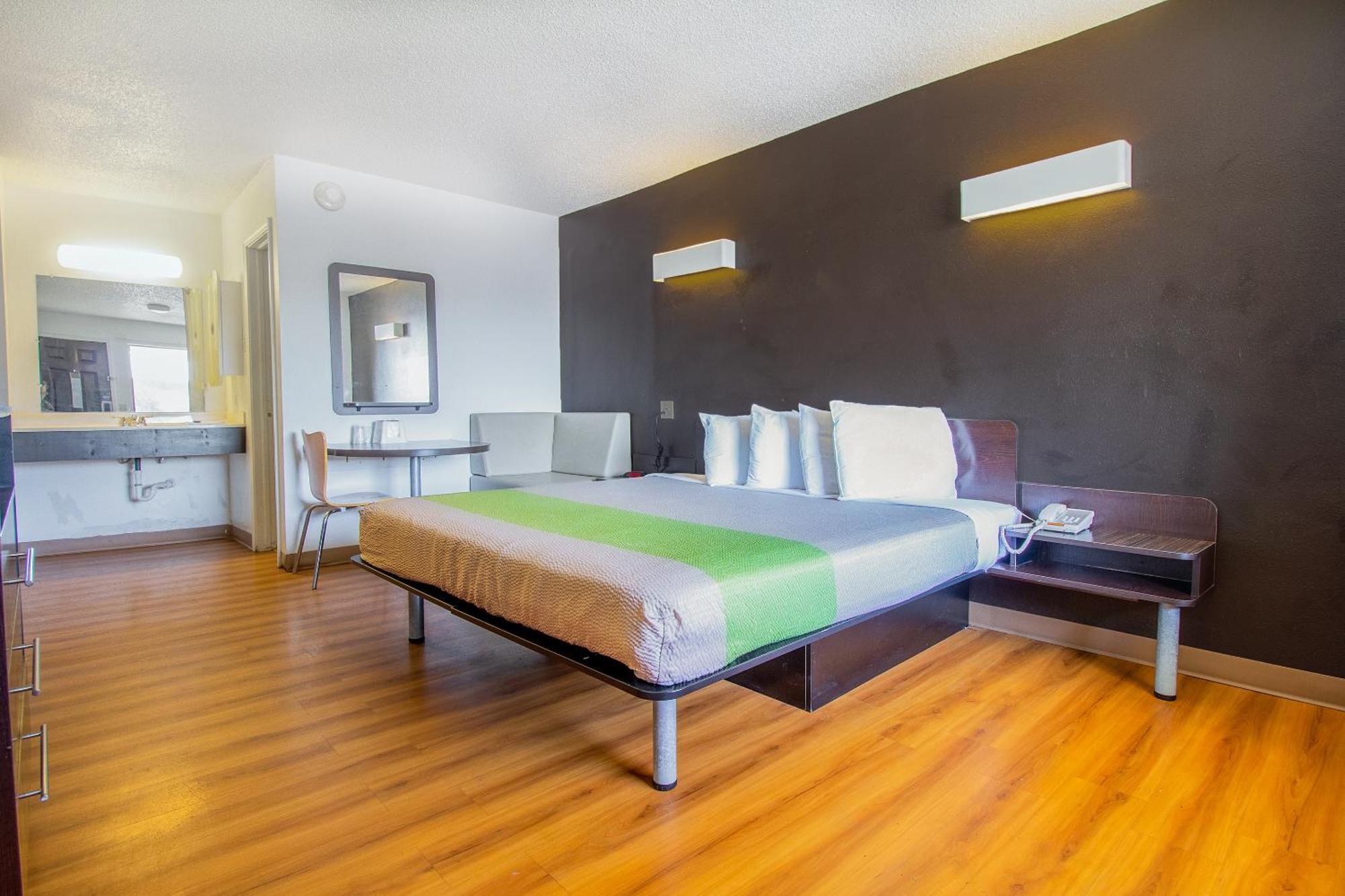 Studio Inn Extended Stay Oklahoma City Airport By Oyo Экстерьер фото