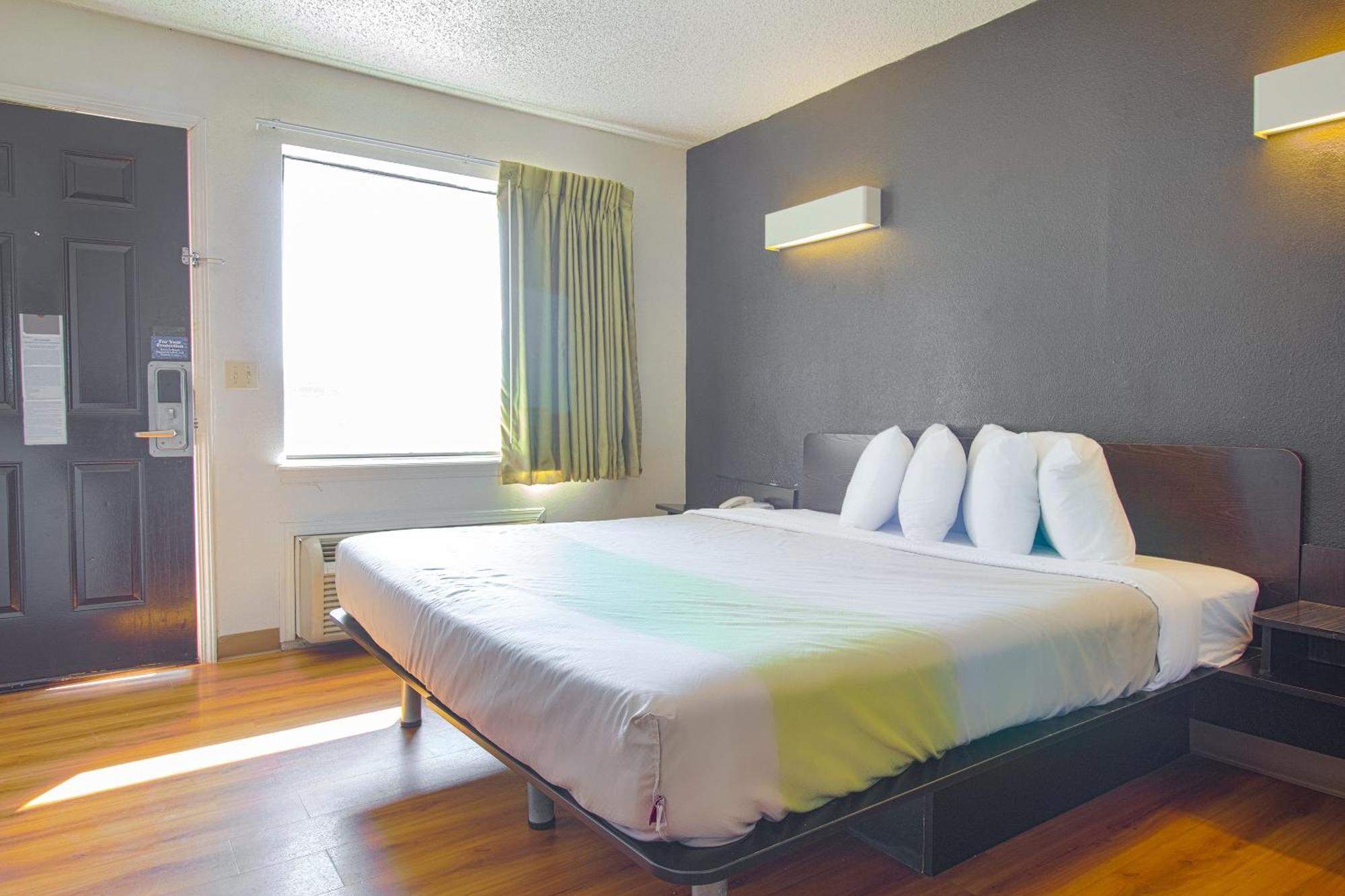 Studio Inn Extended Stay Oklahoma City Airport By Oyo Экстерьер фото